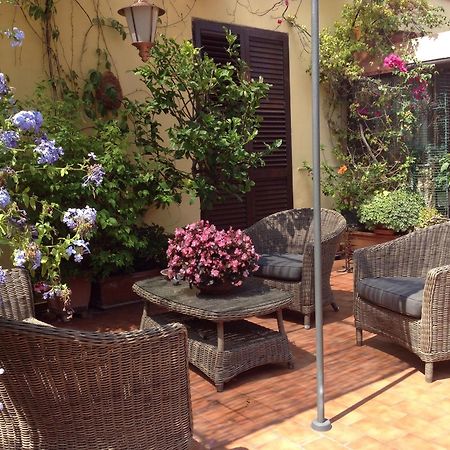 Bed and Breakfast Terrazza Duomo Nápoles Exterior foto