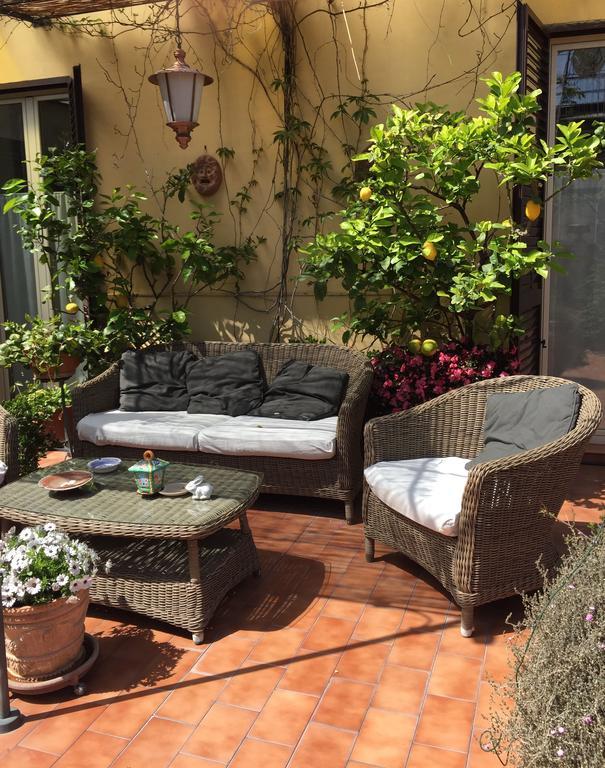 Bed and Breakfast Terrazza Duomo Nápoles Exterior foto