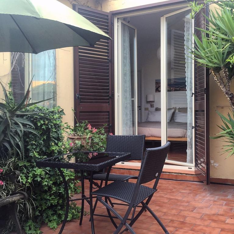 Bed and Breakfast Terrazza Duomo Nápoles Exterior foto